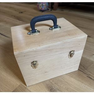 Wooden Box for Bottles / Essential Oils